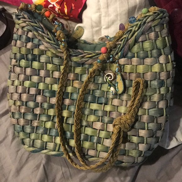 Bongo Hot - Picture 2 of 4